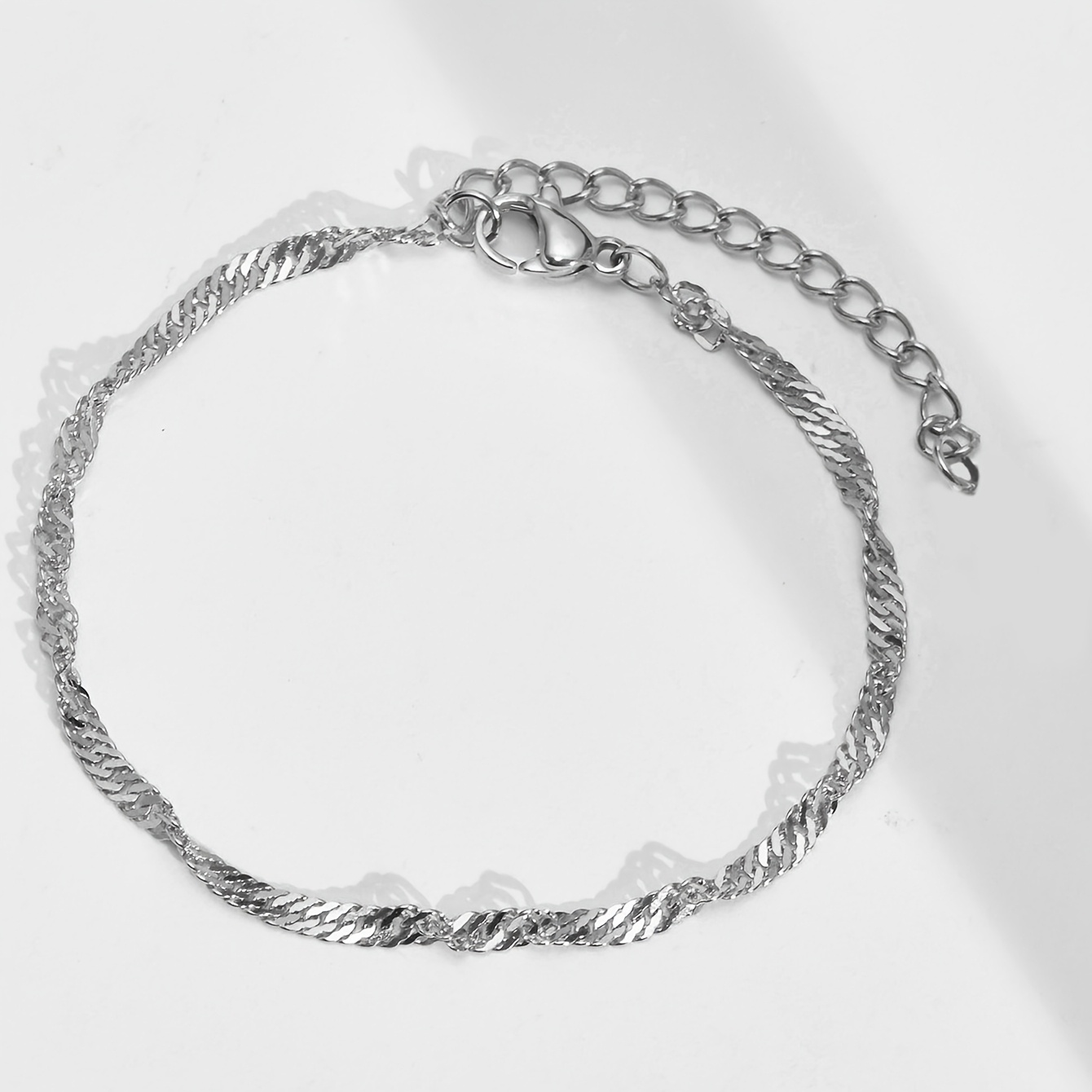 Women's Exquisite Plain Circle Bracelet, Versatile Design